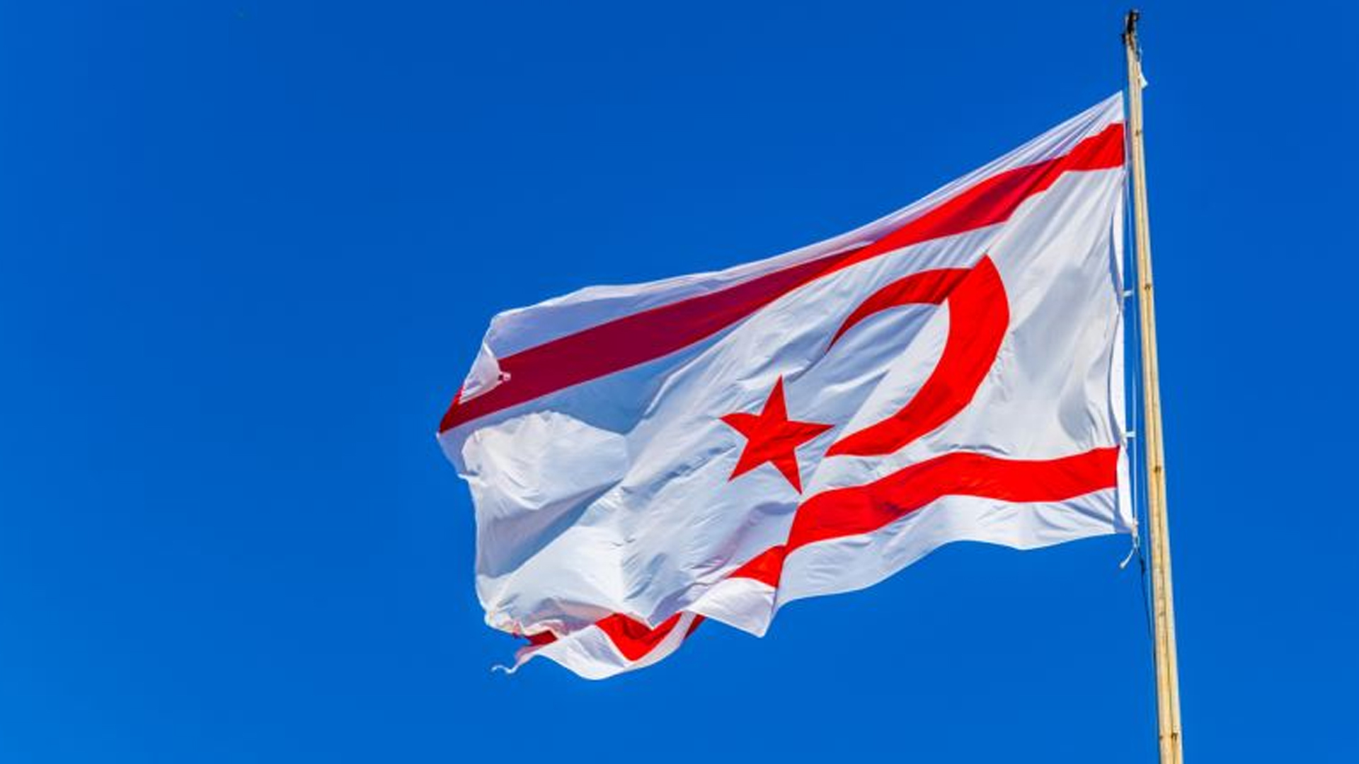 Флаг Северного Кипра Bayrak