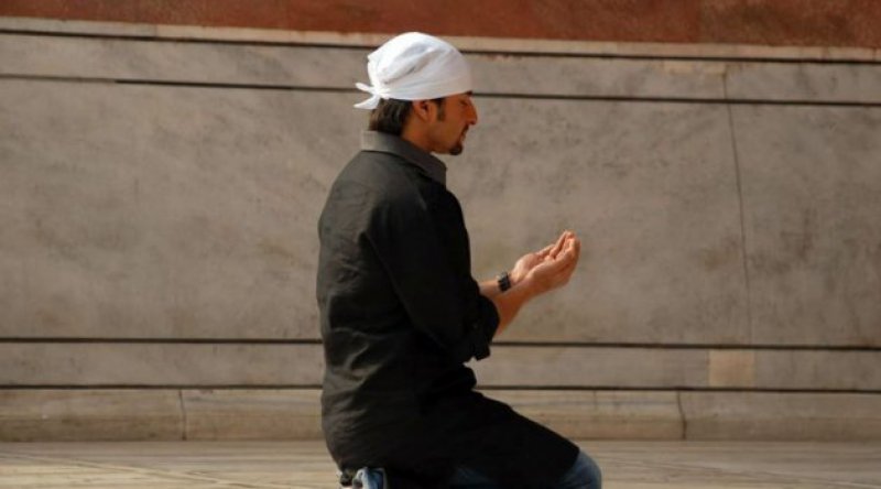 İtalya'da Müslümanların namaz imtihanı