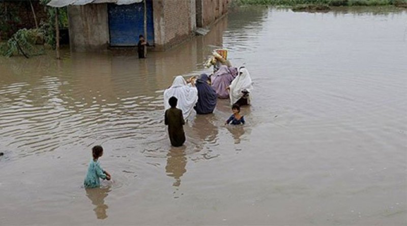 Pakistan'daki Sel Felaketinde Ölü Sayısı Yükseldi